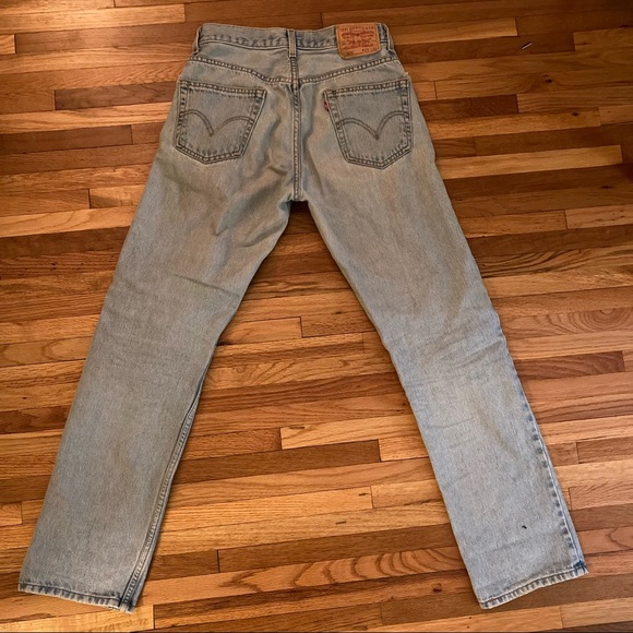 SOLD Vintage Levi Jeans - Picture 4 of 7